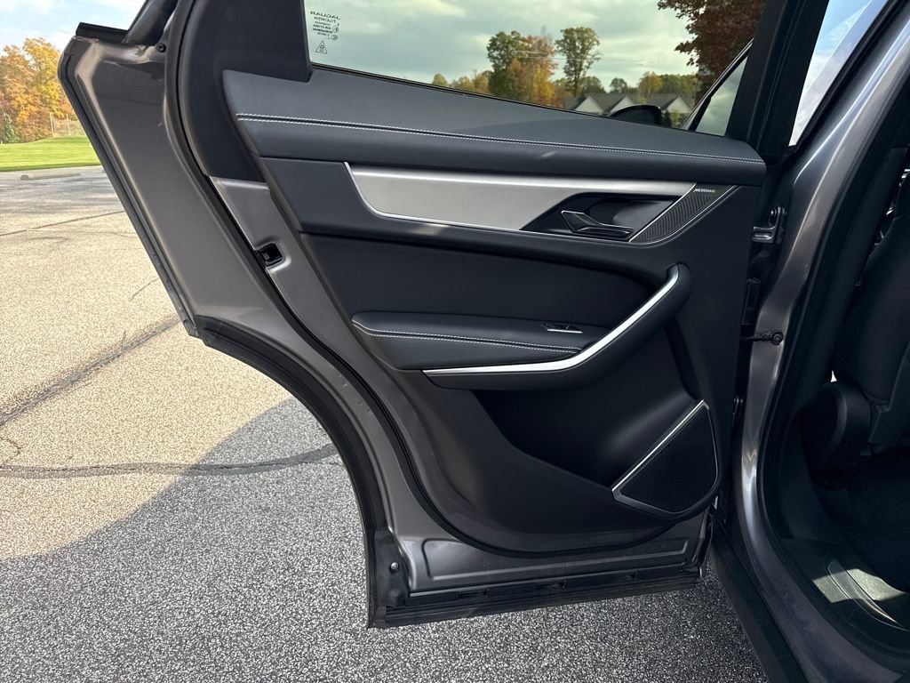 New 2026 Jaguar F-PACE R-Dynamic S image 13