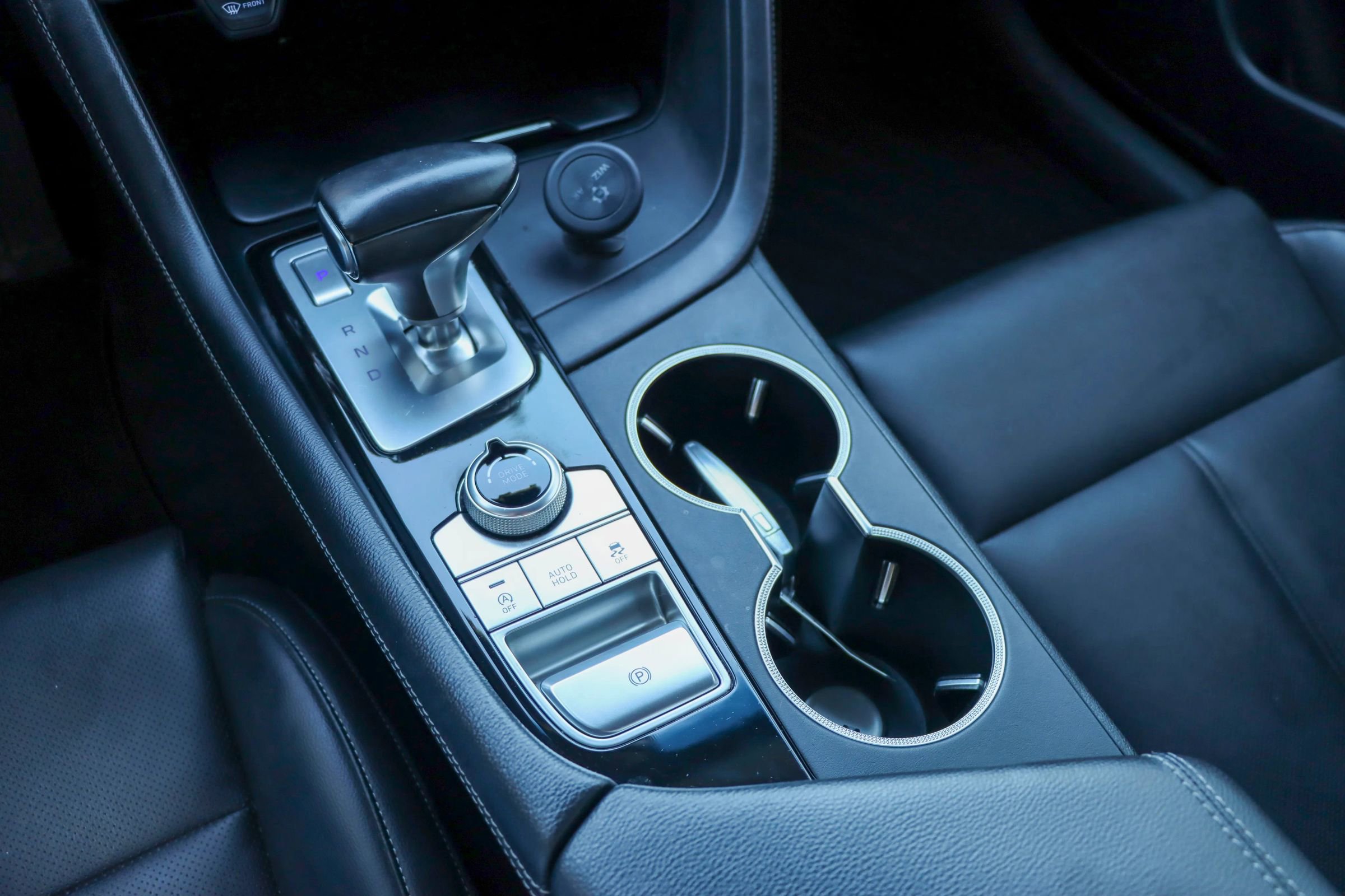 Used 2019 Genesis G70 2.0T Advanced image 37