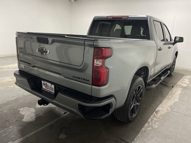 Used 2024 Chevrolet Silverado 1500 Custom w/ Turbomax Blackout Package image 11