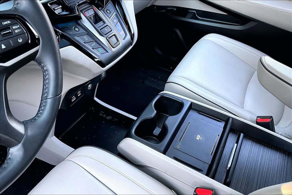 Used 2025 Honda Odyssey Touring image 15