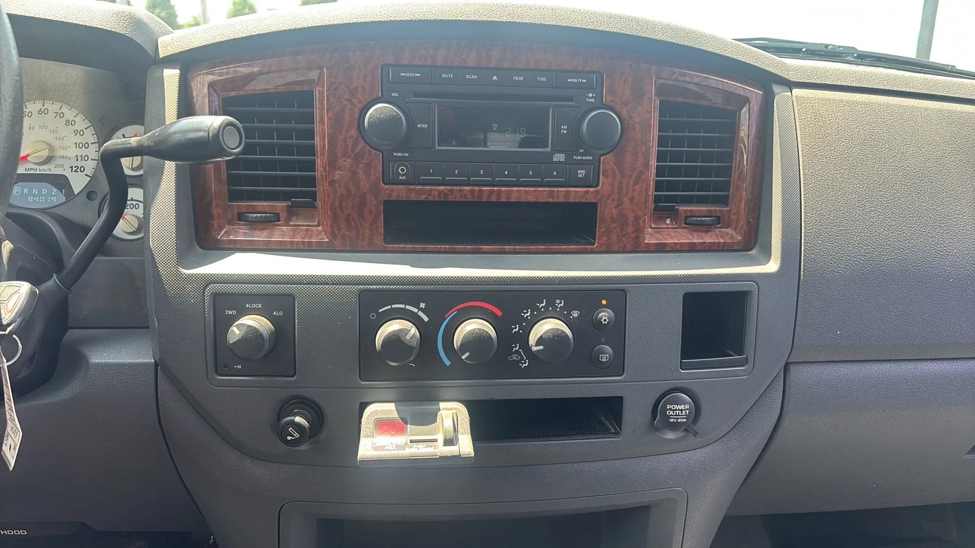 Used 2006 Dodge Ram 3500 Truck SLT w/ Light Group AWD/4WD image 25