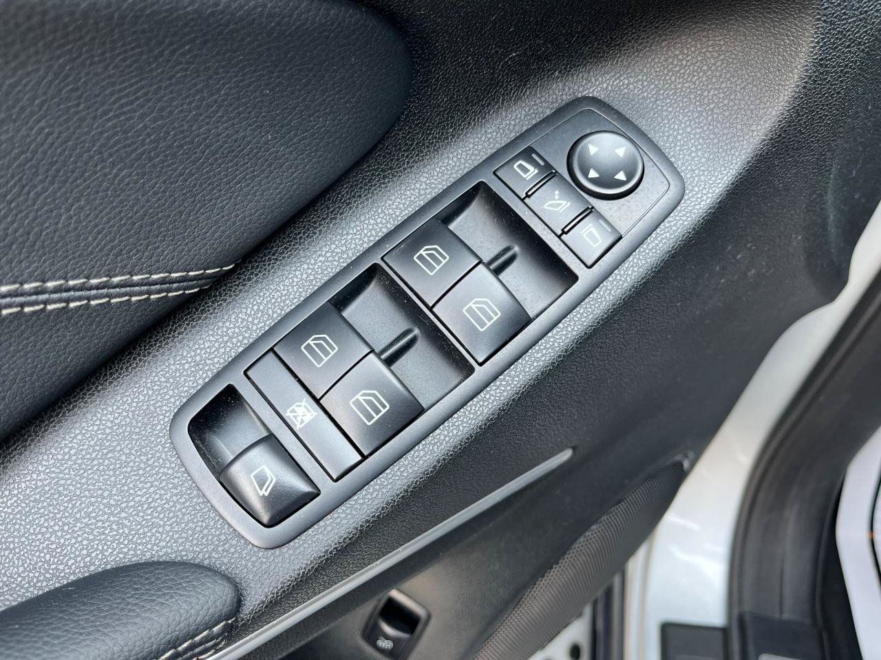 Used 2011 Mercedes-Benz GL 320 BlueTEC 4MATIC image 25