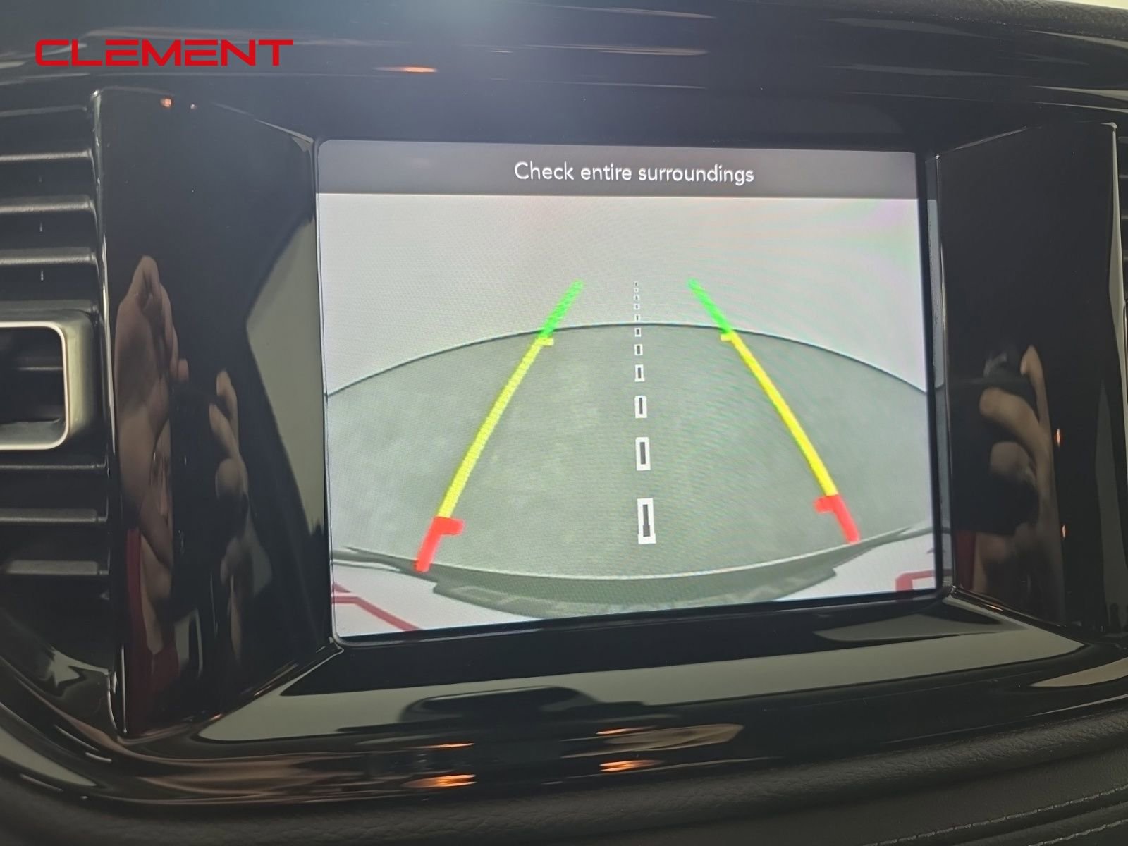 Used 2022 Dodge Durango SXT image 17