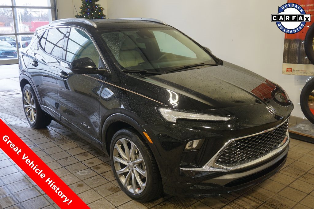 Used 2024 Buick Encore GX Avenir w/ Avenir Technology Package image 1