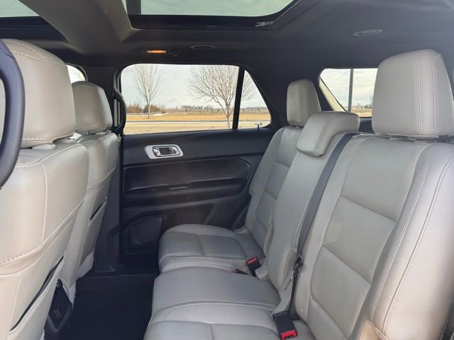 Used 2014 Ford Explorer XLT w/ Equipment Group 202A image 30