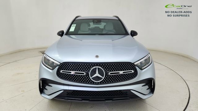 Used 2025 Mercedes-Benz GLC 350e 4MATIC w/ AMG Line image 2