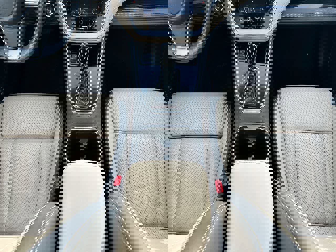 Used 2020 Subaru Outback Limited image 30