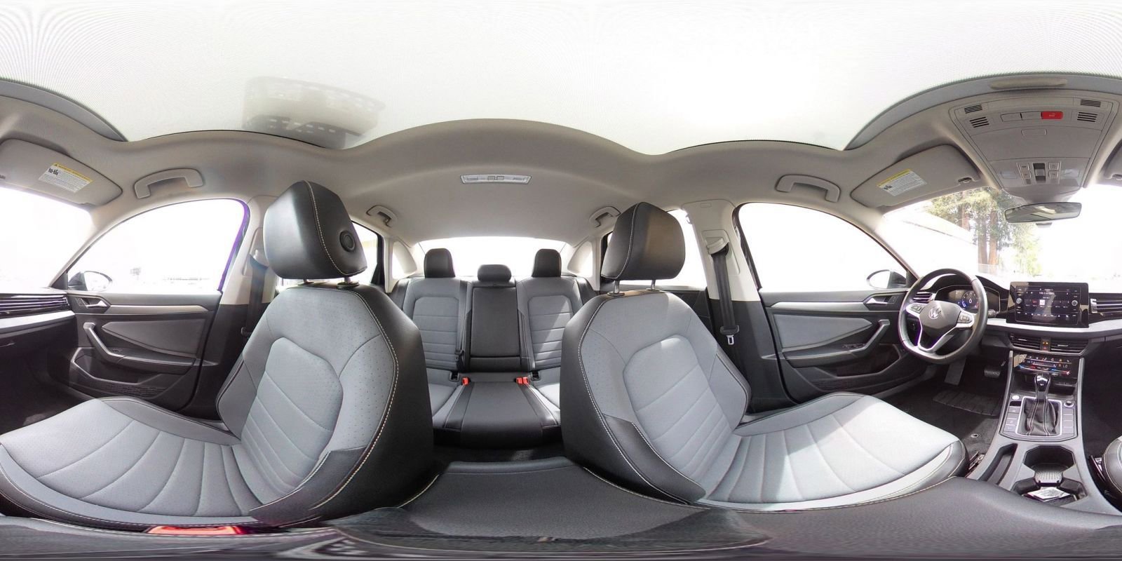 Used 2025 Volkswagen Jetta SE image 42