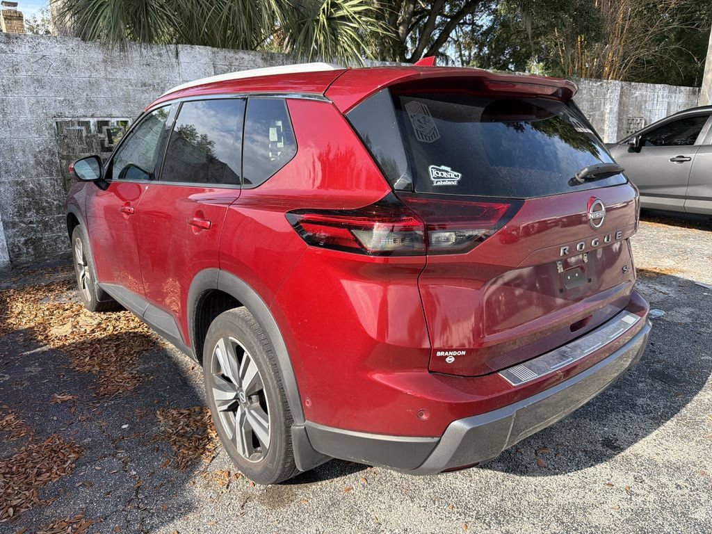 Used 2024 Nissan Rogue SL w/ SL Premium Package FWD image 7