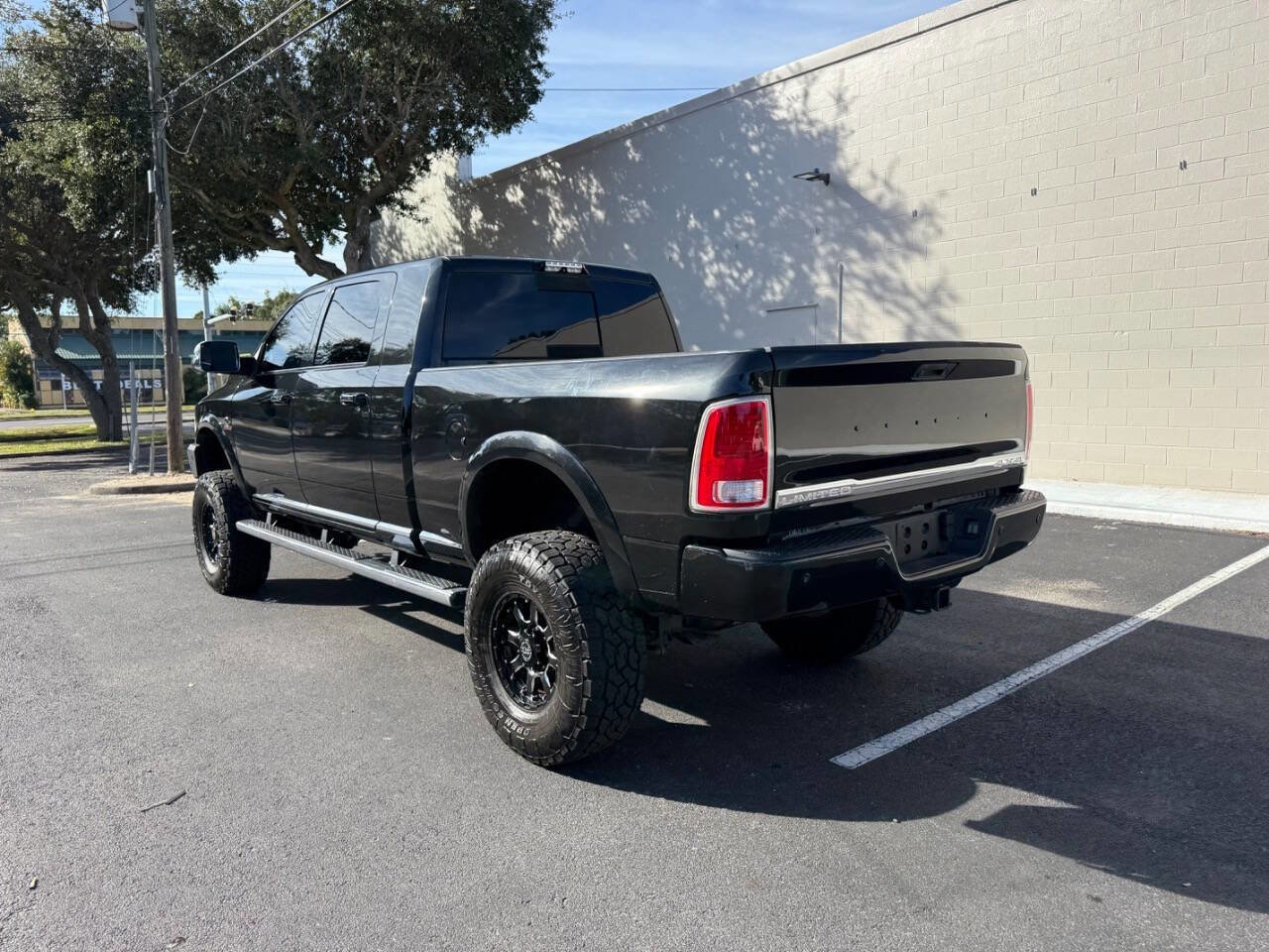 Used 2017 RAM 2500 Limited image 15