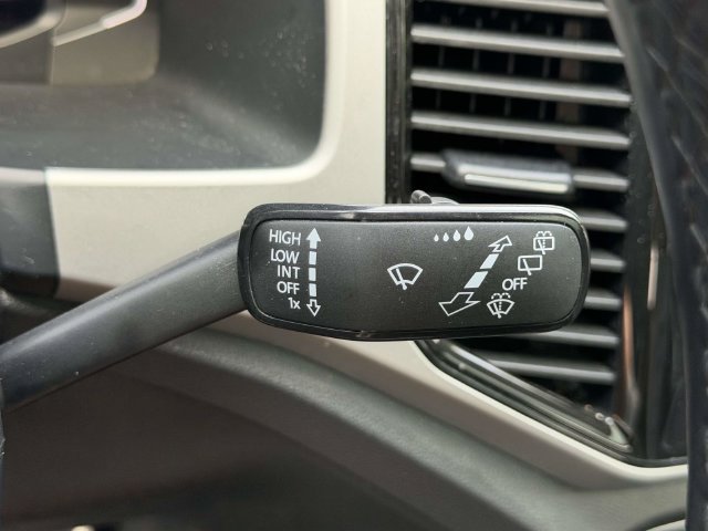 Certified 2023 Volkswagen Atlas SEL Premium AWD/4WD image 25