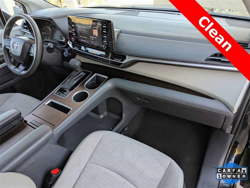 Used 2023 Toyota Sienna LE image 19
