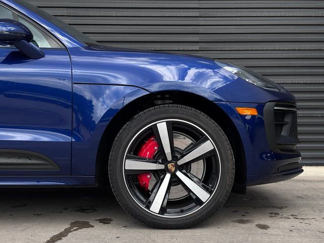 Certified 2024 Porsche Macan GTS image 11