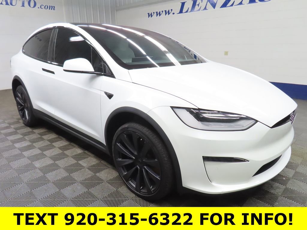 Used 2023 Tesla Model X image 3
