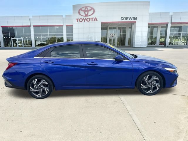 Used 2025 Hyundai Elantra SEL FWD image 6