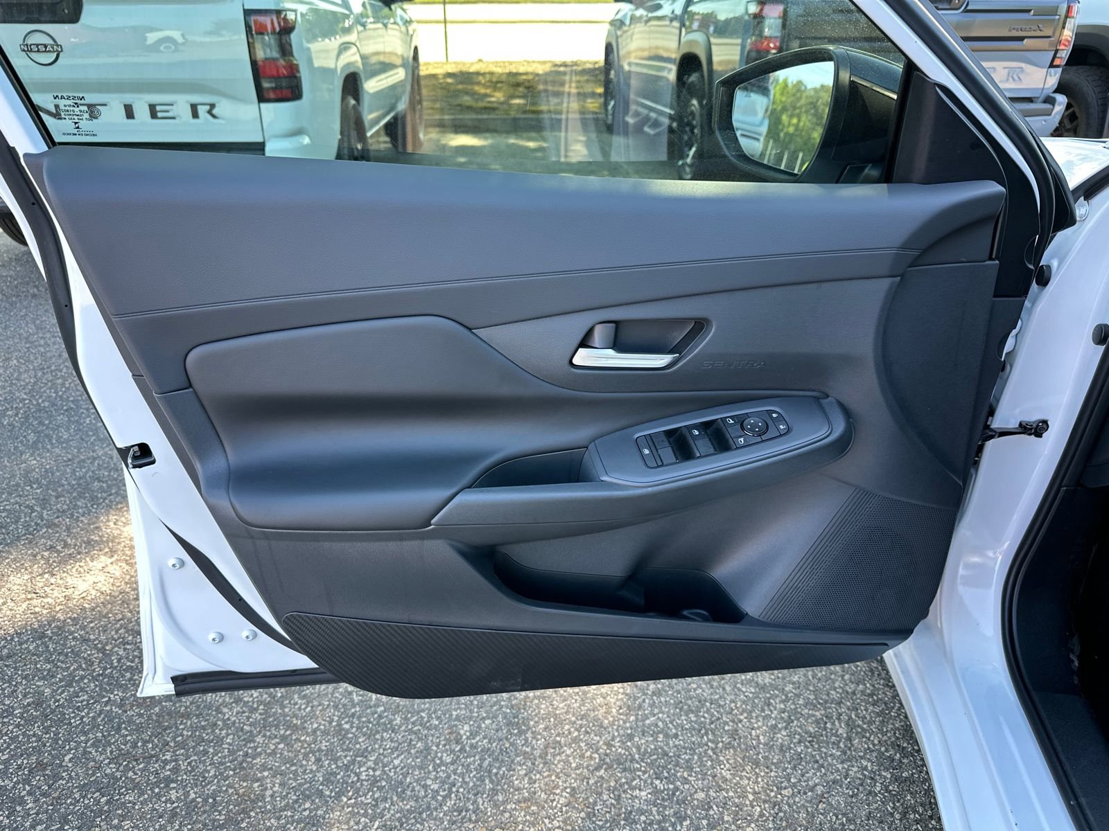New 2026 Nissan Sentra SV w/ SV Convenience Package image 7