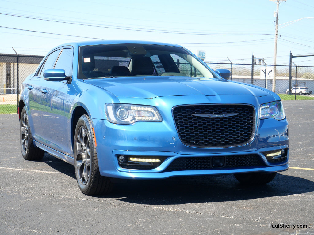 Used 2023 Chrysler 300 Touring L w/ Popular Equipment Group image 14