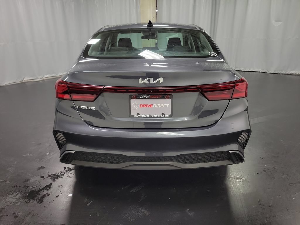 Used 2024 Kia Forte LXS w/ LXS Technology Package FWD image 7
