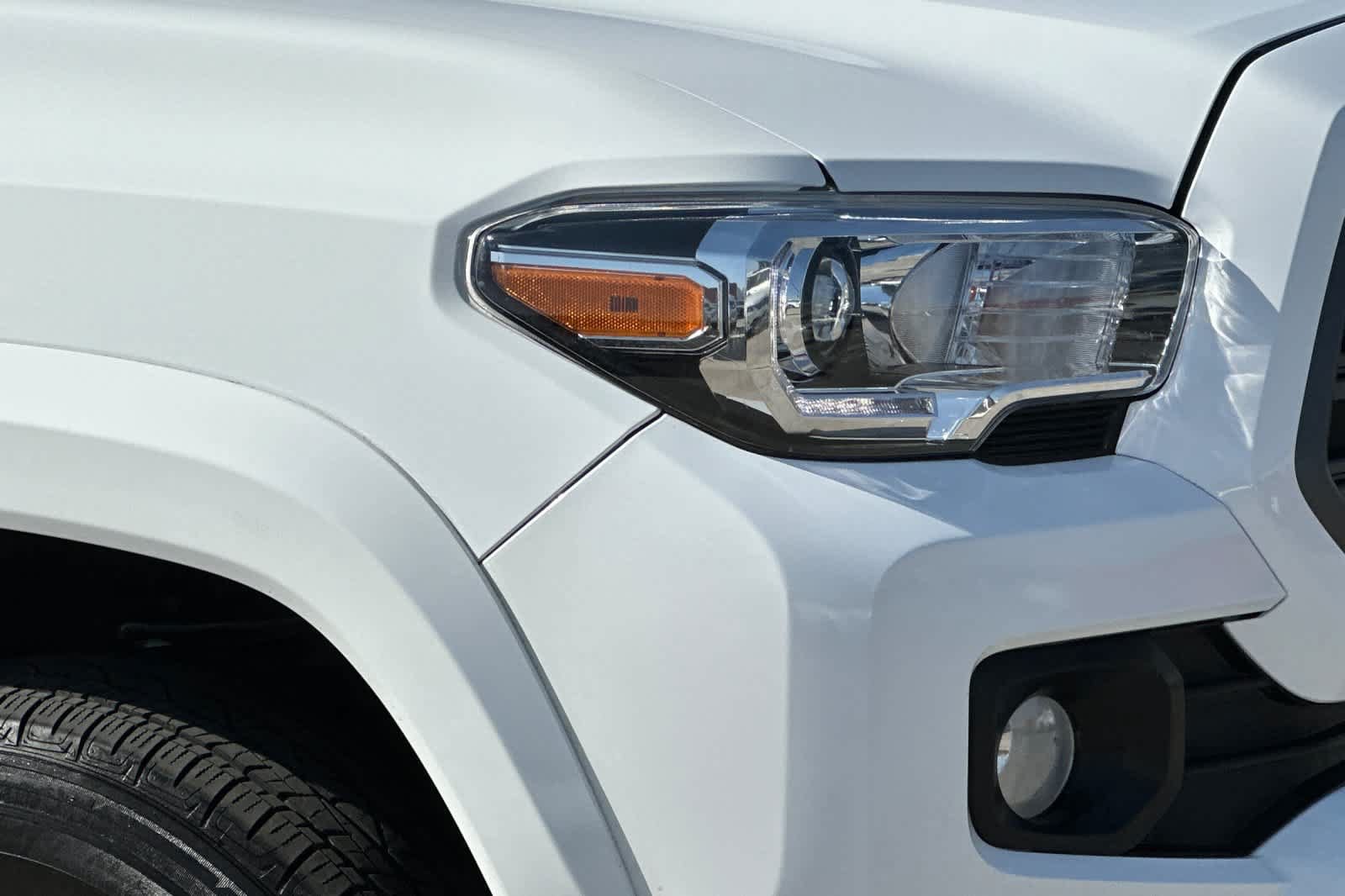 Used 2023 Toyota Tacoma TRD Sport w/ Advanced Technology Package AWD/4WD image 14