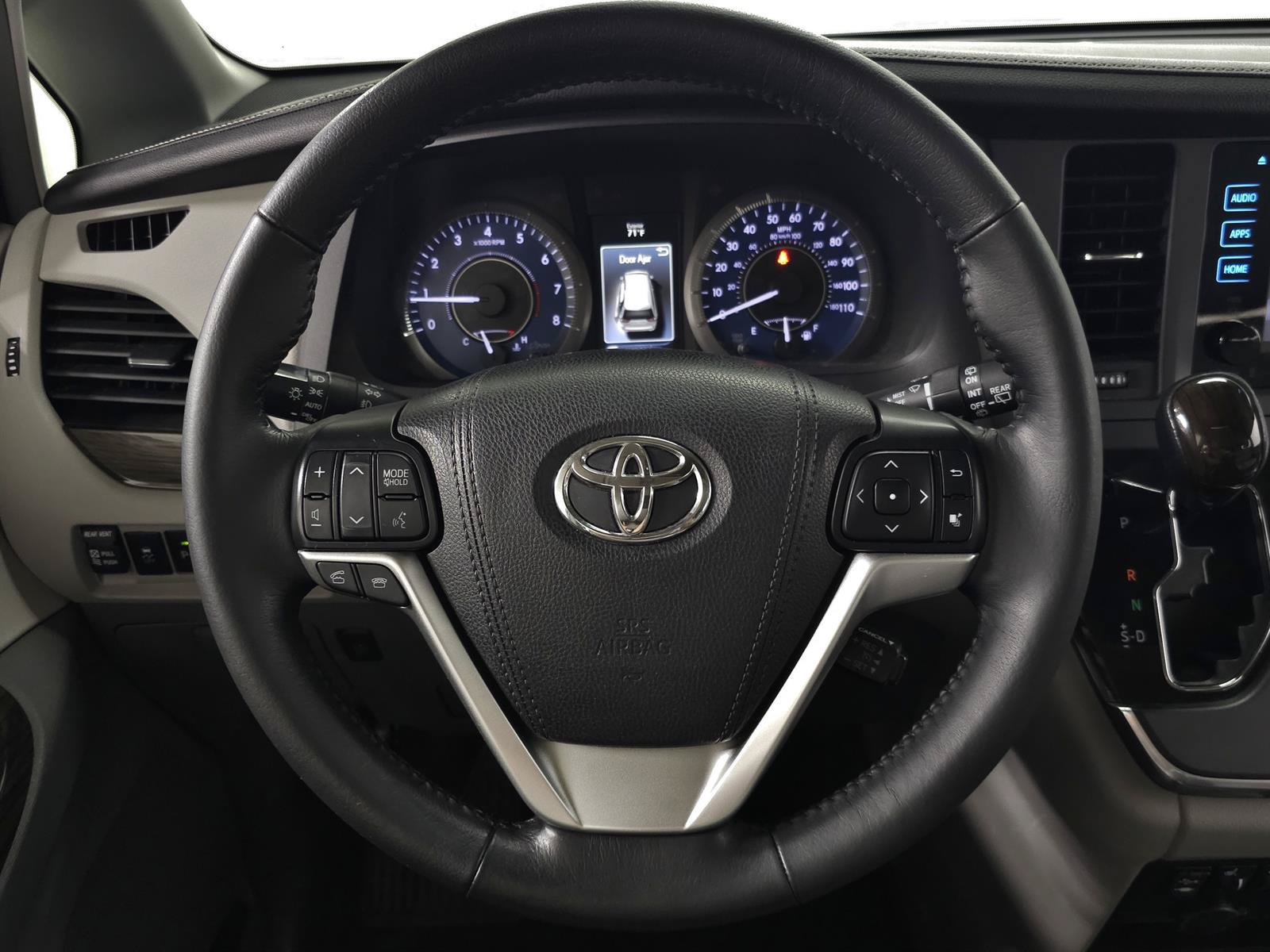 Used 2015 Toyota Sienna XLE w/ XLE Navigation Package AWD/4WD image 17