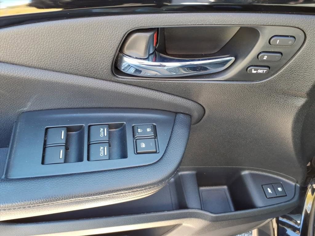 Used 2021 Honda Pilot Elite image 23