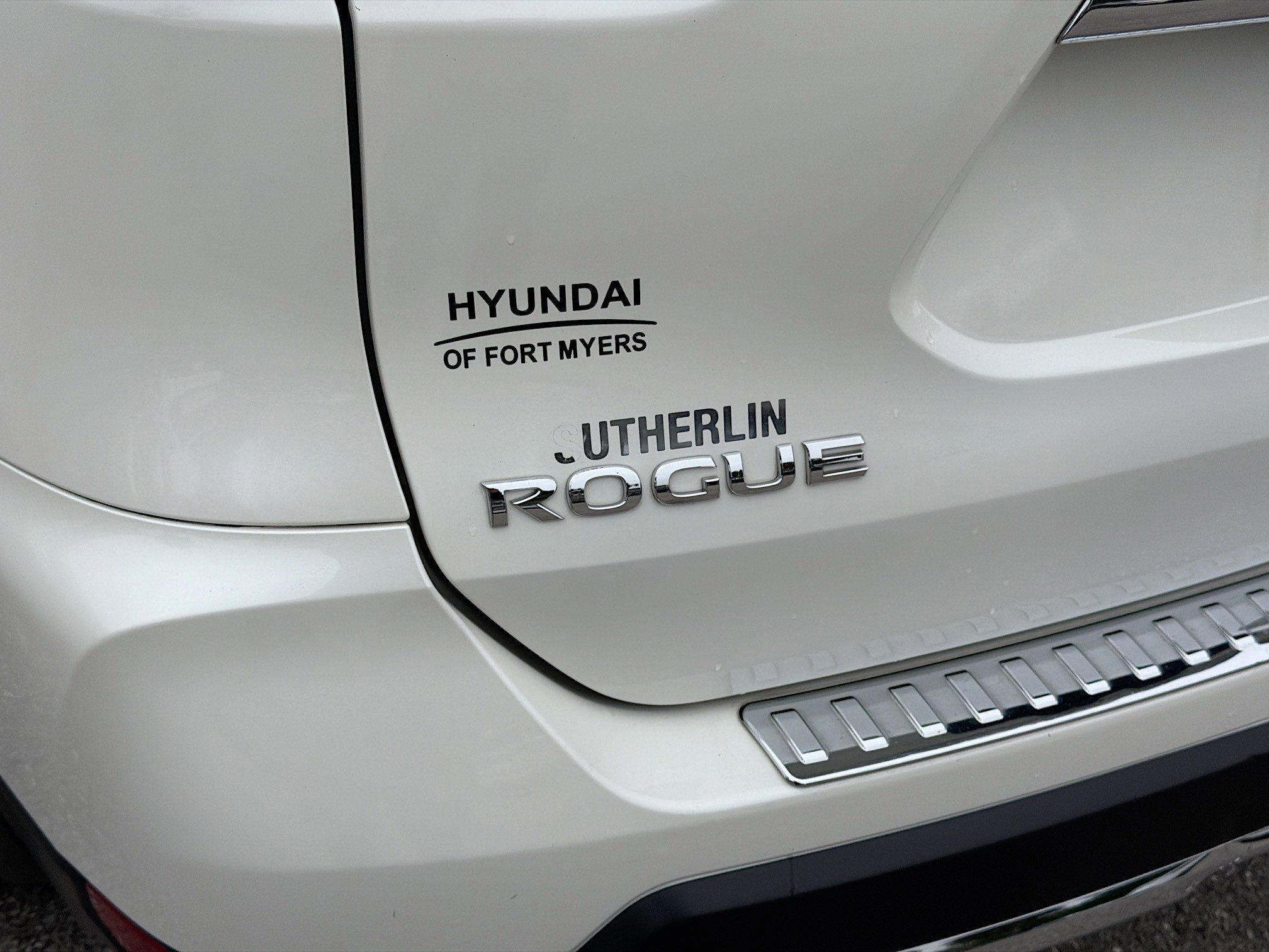 Used 2018 Nissan Rogue SV image 11