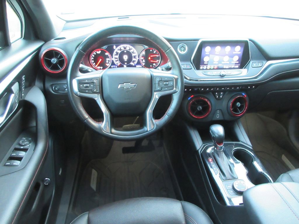 Certified 2022 Chevrolet Blazer RS w/ Enhanced Convenience Package AWD/4WD image 17