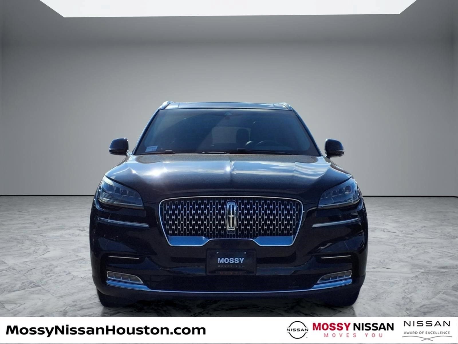Used 2020 Lincoln Aviator Reserve w/ Elements Package Plus RWD image 3