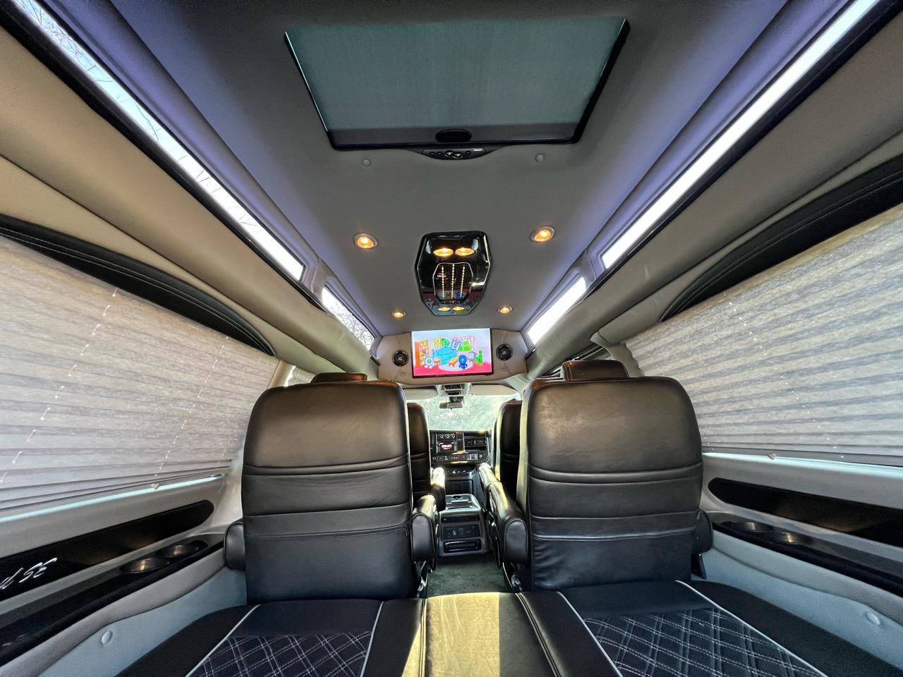 Used 2019 GMC Savana 2500 Extended w/ Enhanced Convenience Package image 51