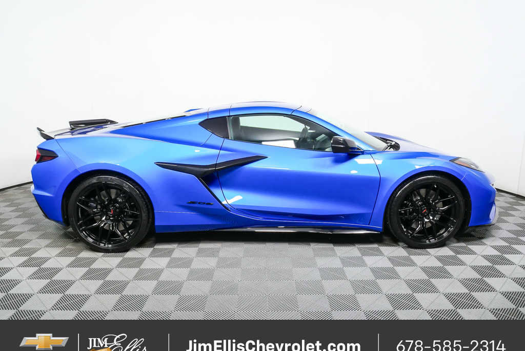 New 2026 Chevrolet Corvette Z06 image 2