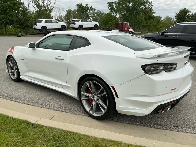 Used 2019 Chevrolet Camaro SS w/ LPO, Ground Effects Package RWD image 4