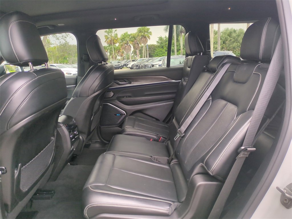 Certified 2021 Jeep Grand Cherokee L Overland image 15