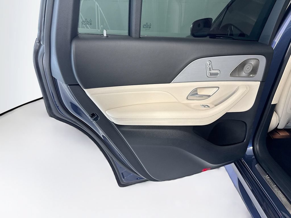 Certified 2024 Mercedes-Benz GLS 450 4MATIC image 27