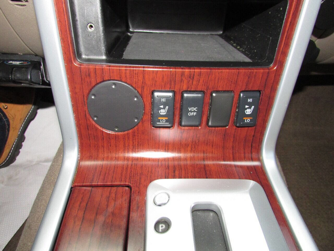 Used 2010 Nissan Pathfinder LE image 18