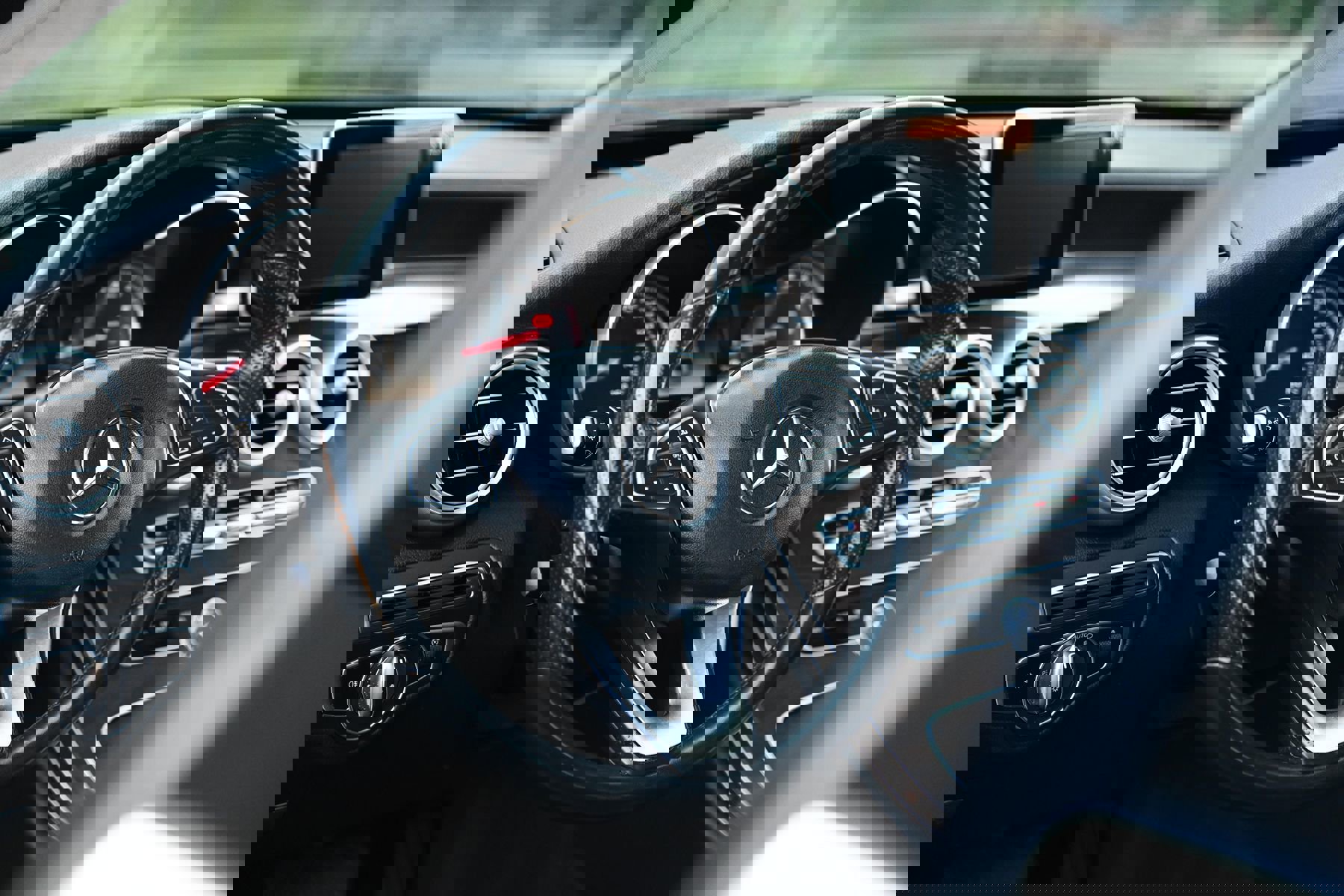 Used 2018 Mercedes-Benz C 300 4MATIC Sedan image 23