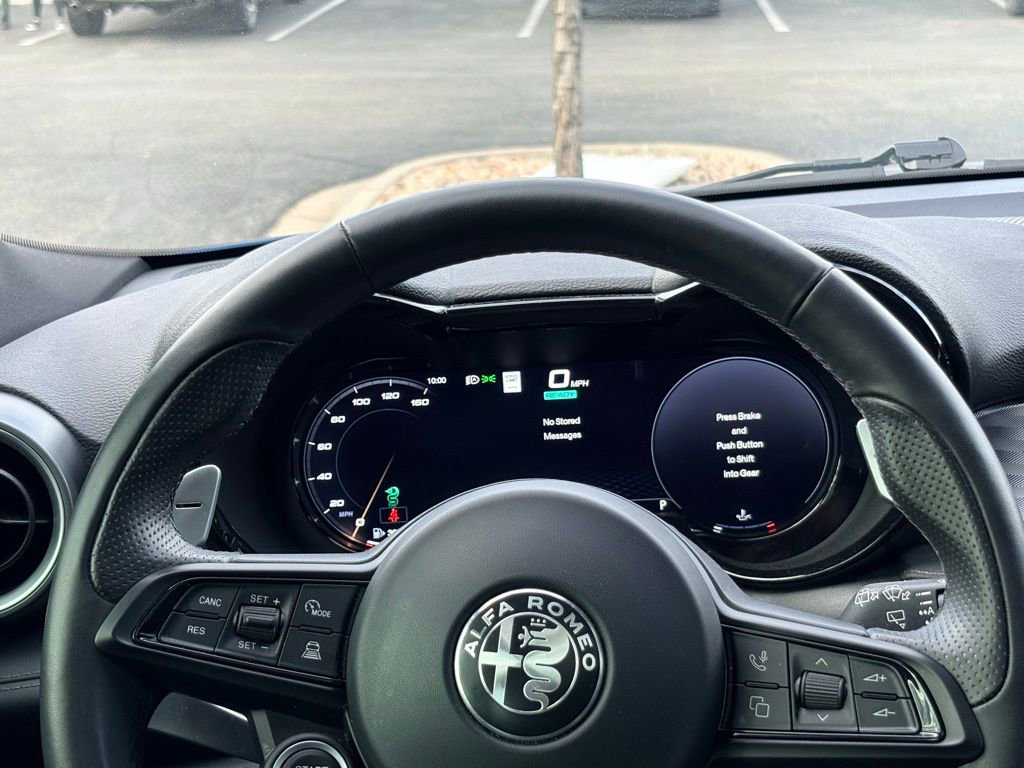Used 2024 Alfa Romeo Tonale Veloce image 17