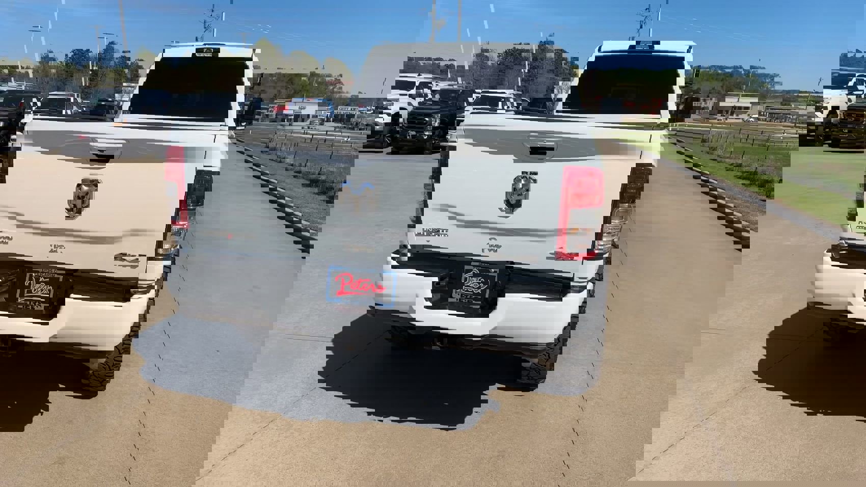 Used 2024 RAM 2500 Lone Star w/ Sport Appearance Package image 8