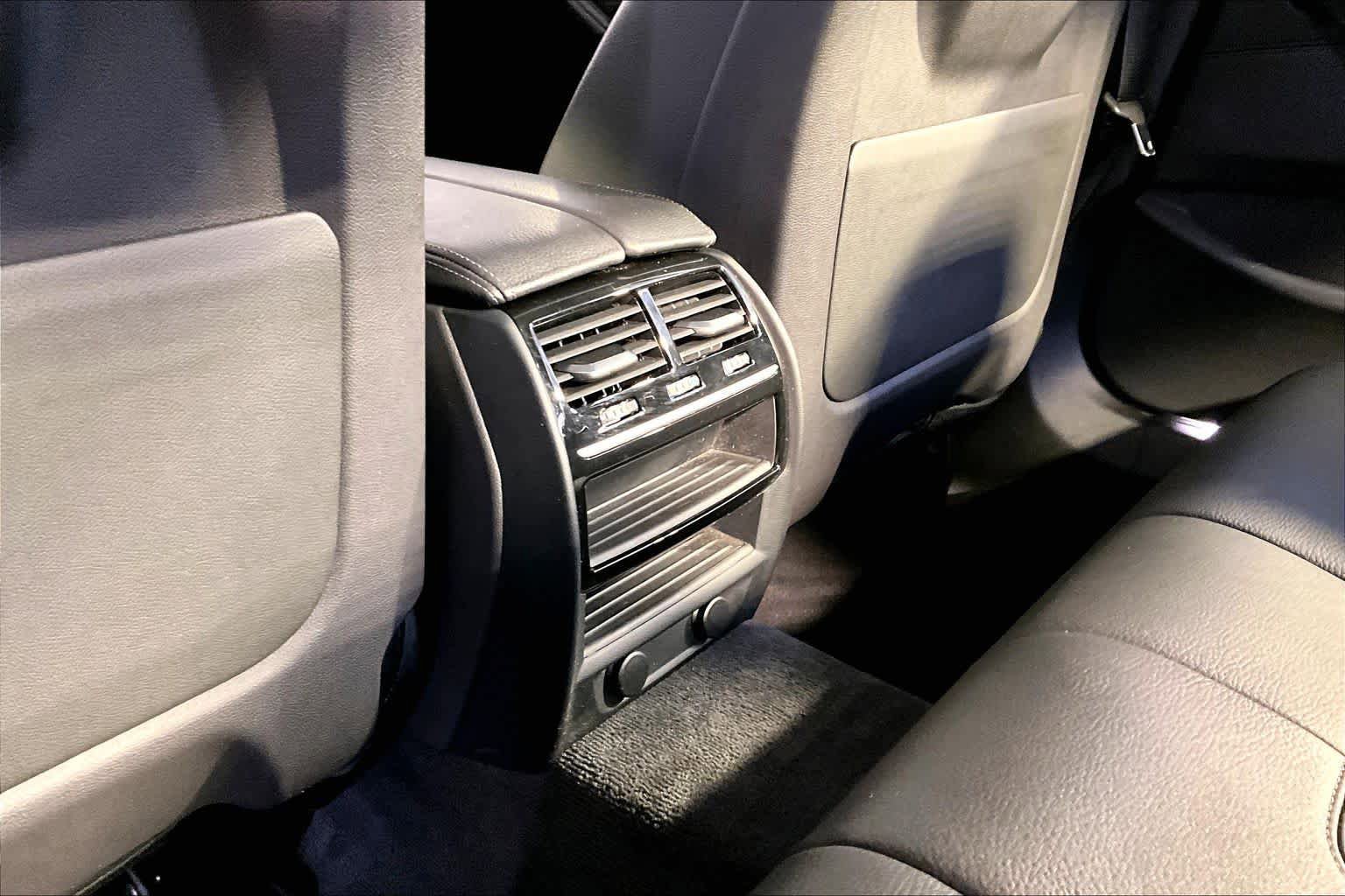 Used 2018 BMW 540i xDrive image 35