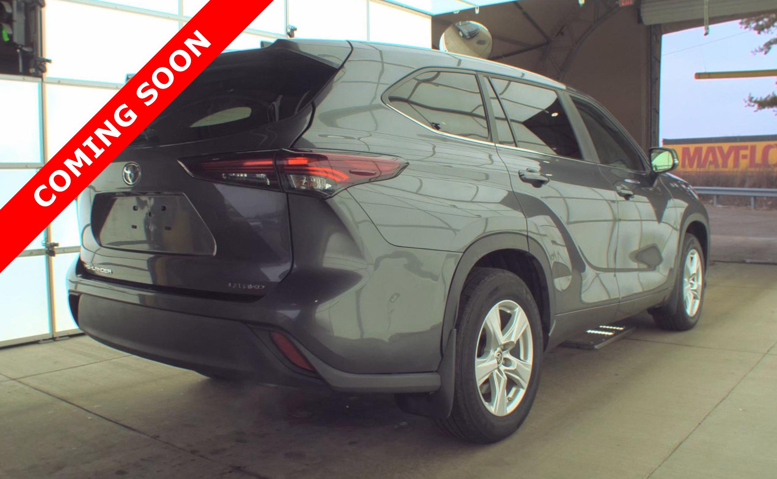 Used 2024 Toyota Highlander Limited image 4