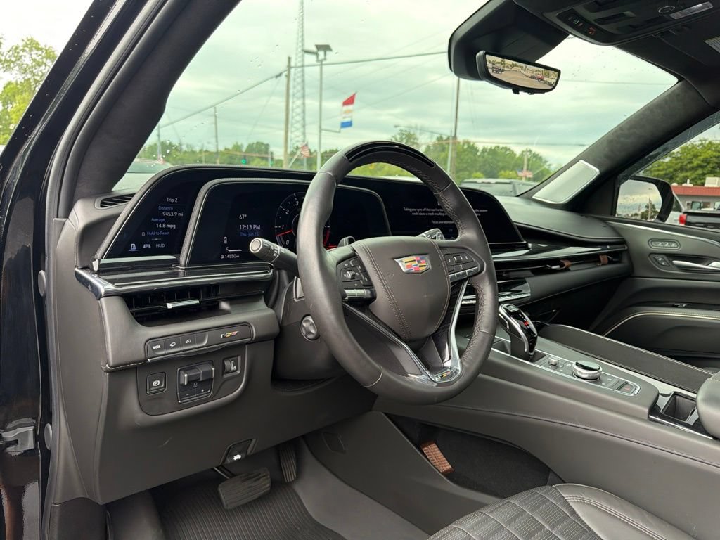 Used 2024 Cadillac Escalade V w/ LPO, ONYX Package AWD/4WD image 11