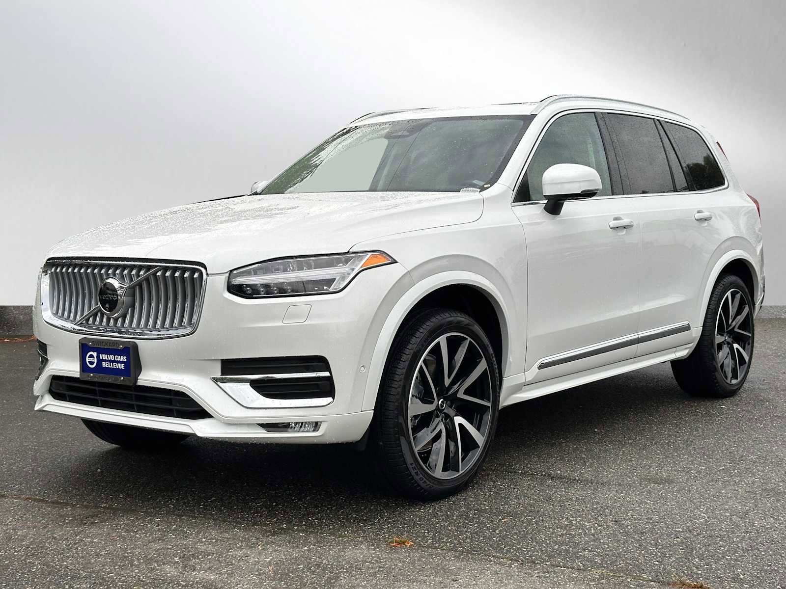Used 2025 Volvo XC90 B6 Plus w/ Protection Package Premier image 7