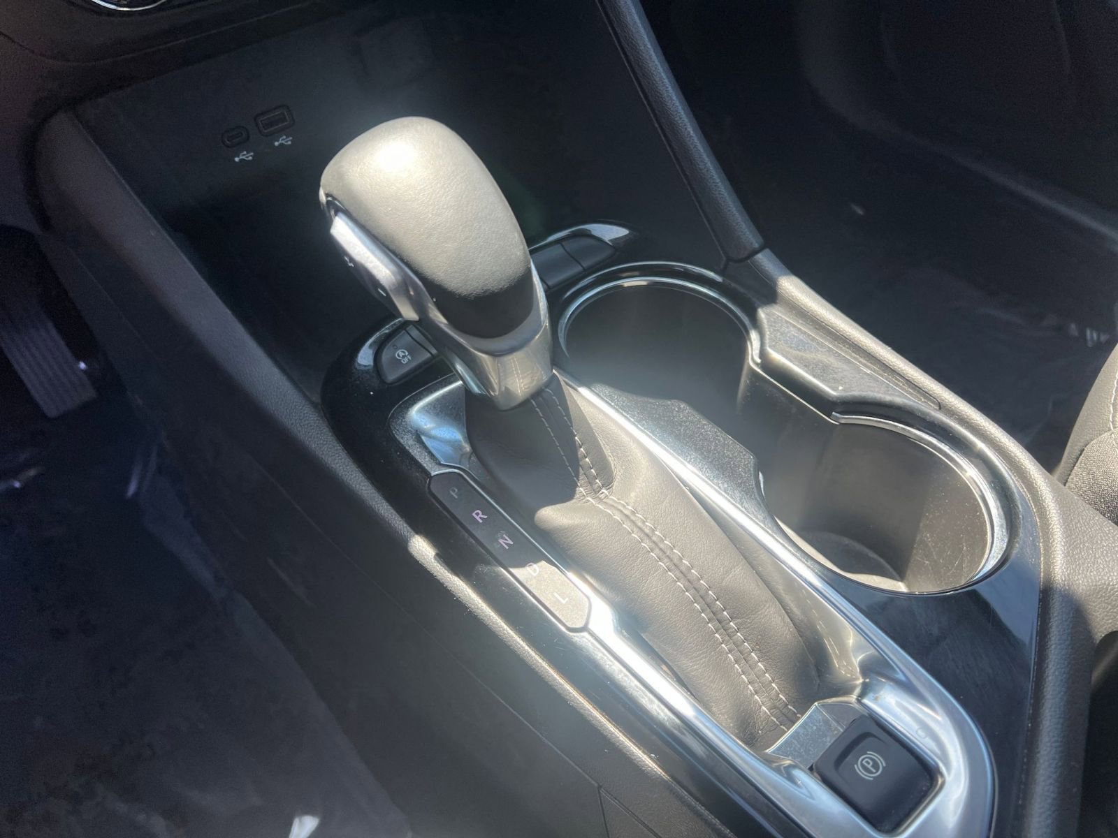 Used 2025 Buick Encore GX Preferred FWD image 41