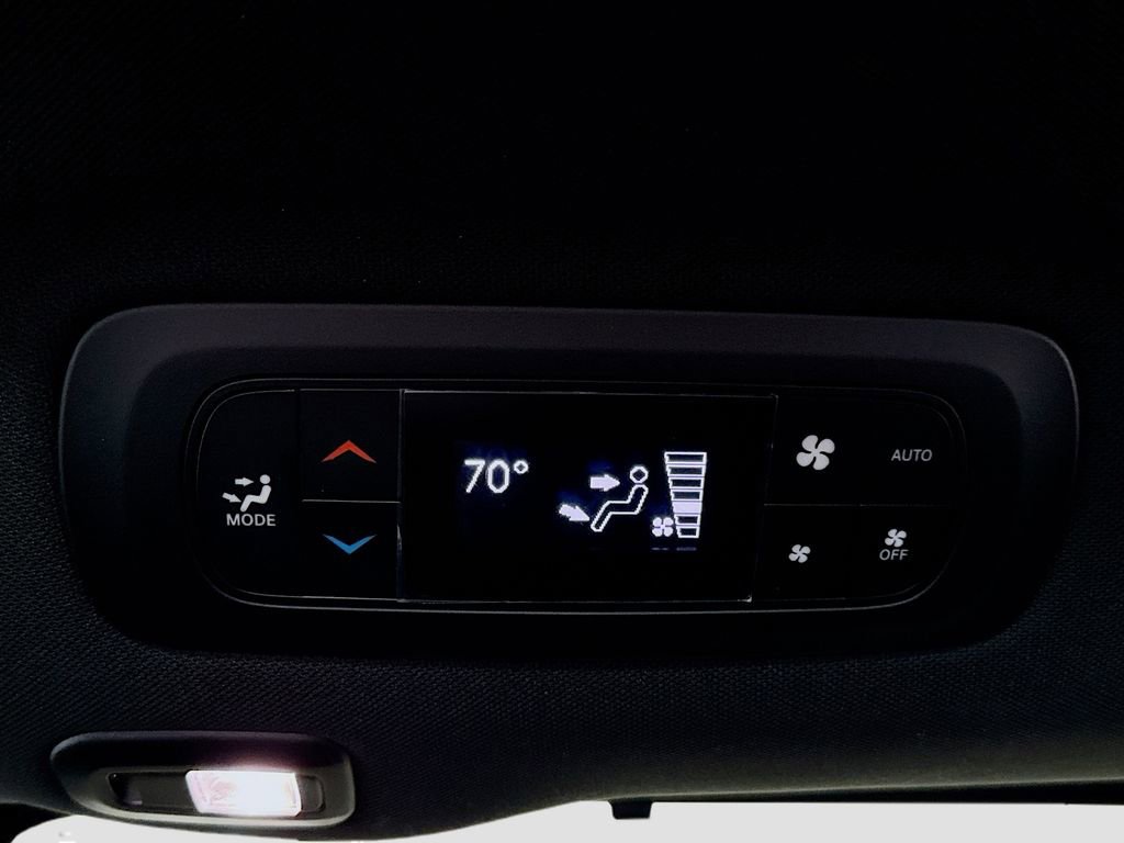 Used 2026 Chrysler Pacifica Limited w/ S Appearance Package image 26