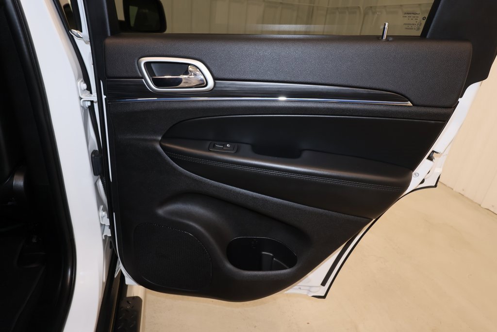 Used 2020 Jeep Grand Cherokee Limited image 18