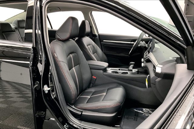New 2026 Nissan Altima 2.5 SR FWD image 38