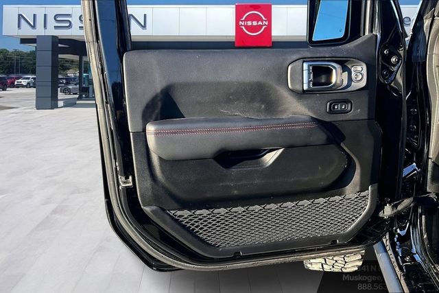 Used 2023 Jeep Wrangler Rubicon w/ Dual Top Group image 17