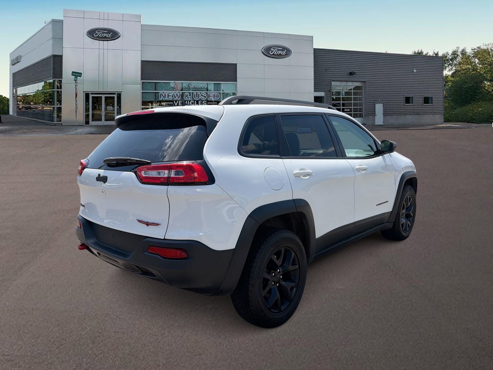 Used 2015 Jeep Cherokee Trailhawk w/ Cold Weather Group AWD/4WD image 11
