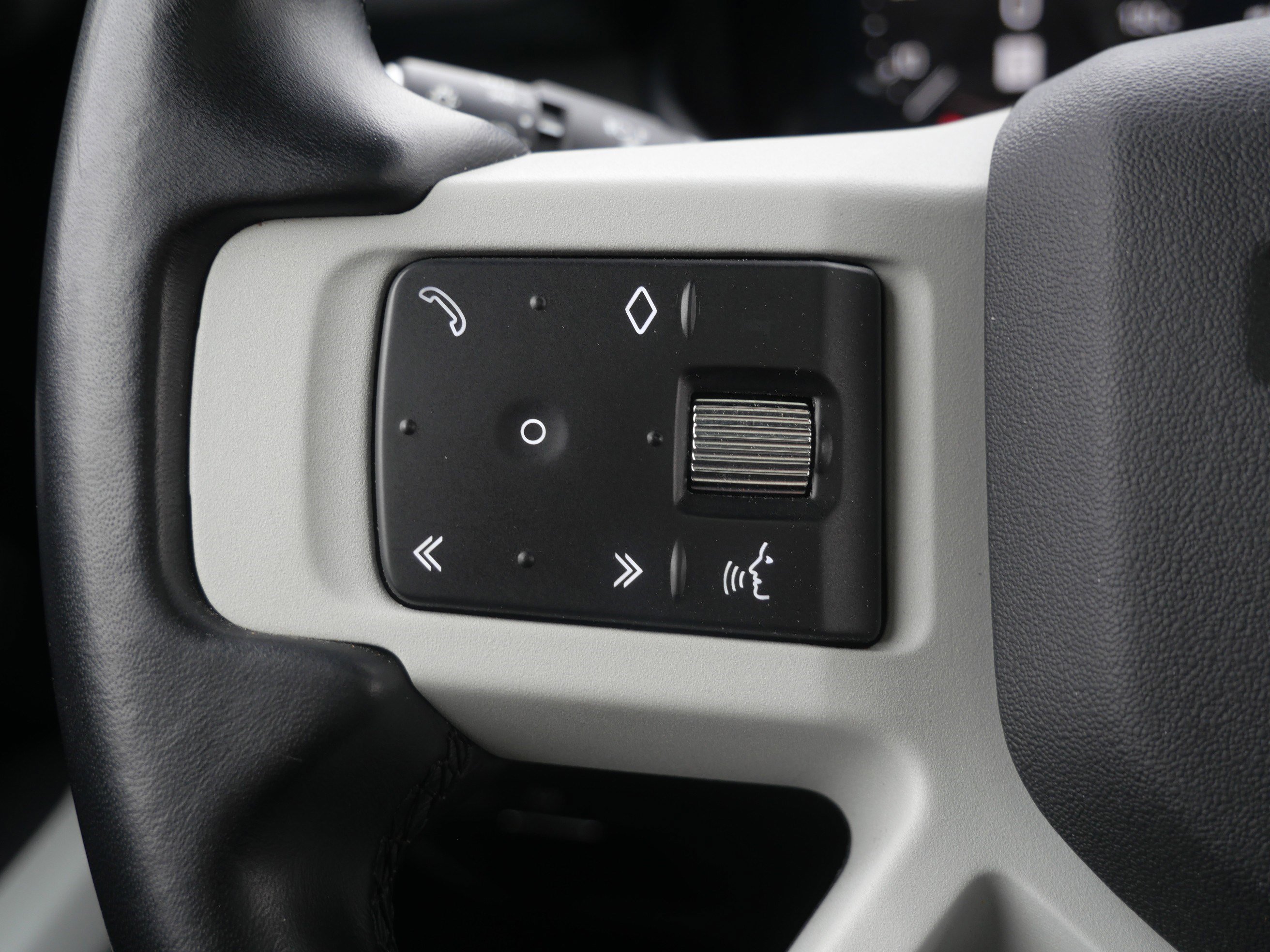 Certified 2023 Land Rover Defender 130 SE image 19