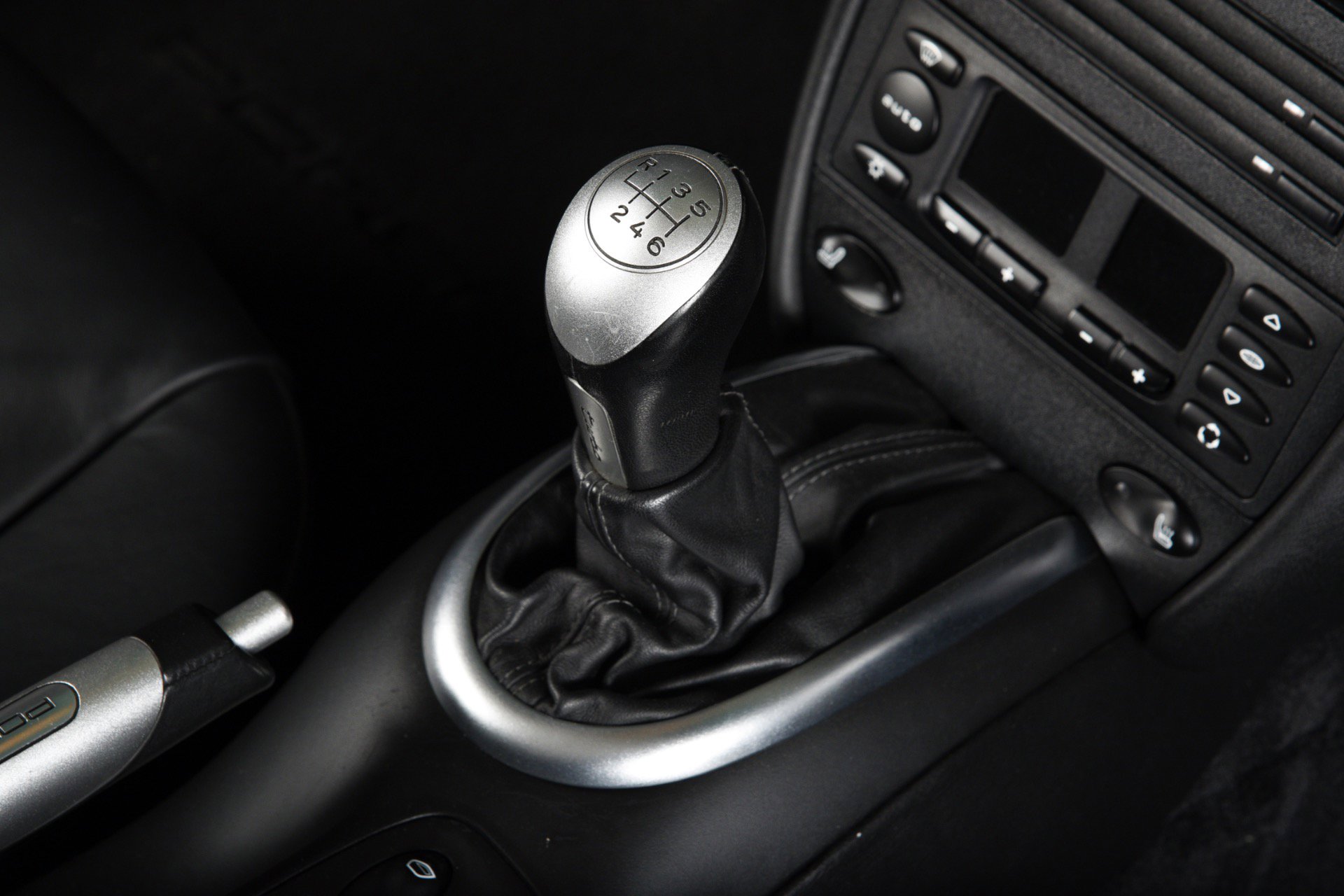 Used 2004 Porsche 911 Turbo AWD/4WD image 6