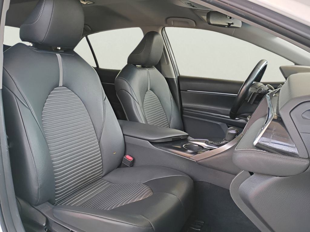 Used 2018 Toyota Camry SE FWD image 28